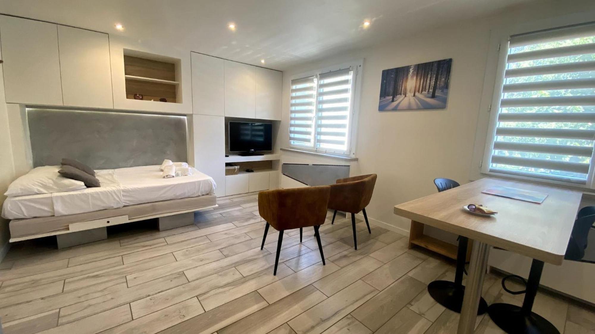 HOMEY TIDY - NEW / Proche Centre Annecy / Parking gratuit / Logement entièrement équipé Exterior foto