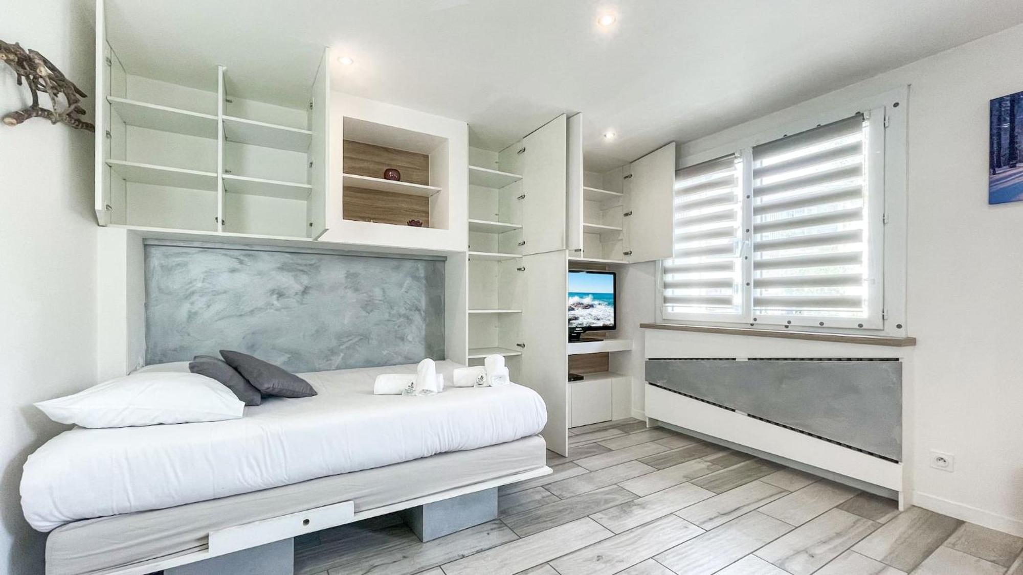 HOMEY TIDY - NEW / Proche Centre Annecy / Parking gratuit / Logement entièrement équipé Exterior foto